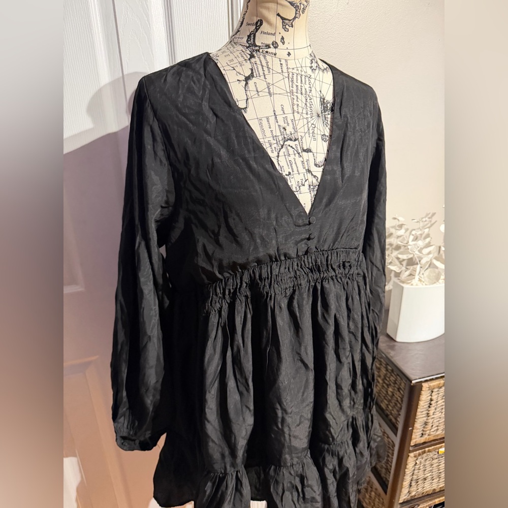 NWT Mustard Seed babydoll flowy ruched tie skirt shirt dress Black v-neck midi L